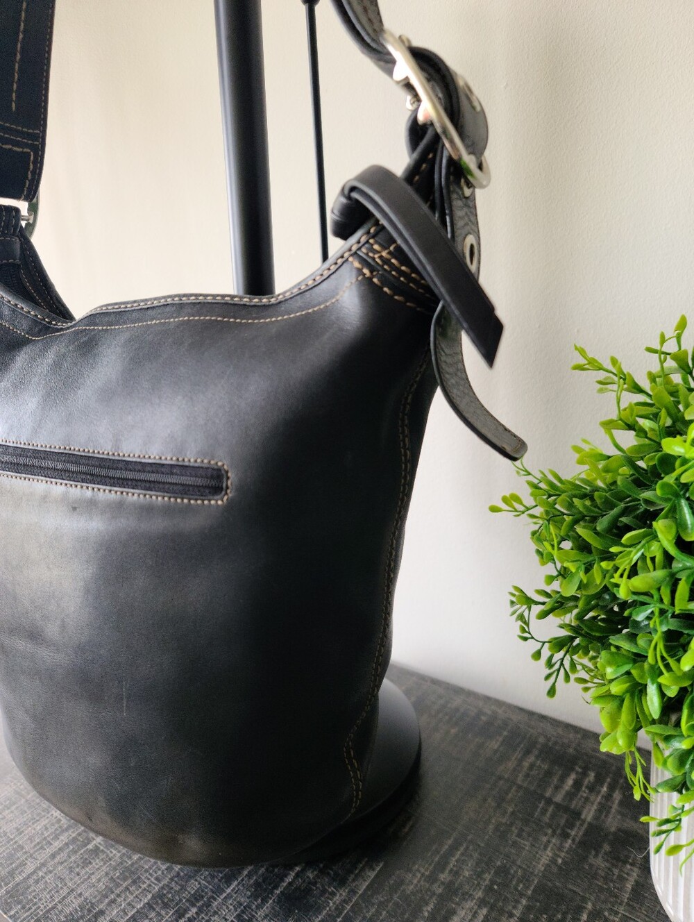 Coach Vintage Black Leather Bleecker Duffle Bucket Bag #F13353 - Picture 8 of 15